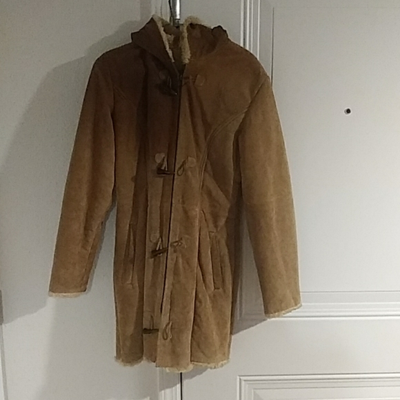 Coat - Picture 3 of 4
